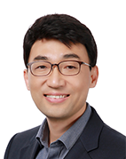 대표간사 이학성
